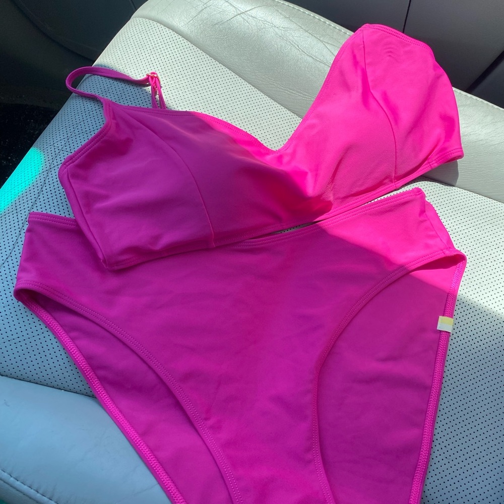 Summersault pink two piece bikini sz-8